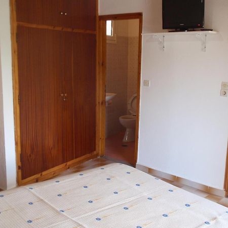 Korina Studios Paleokastritsa Bagian luar foto