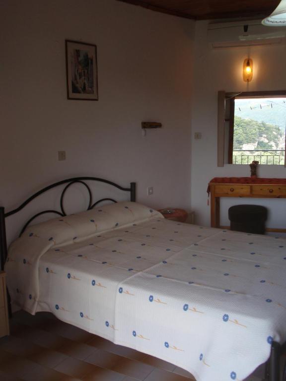 Korina Studios Paleokastritsa Bagian luar foto