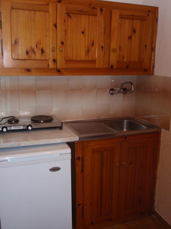 Korina Studios Paleokastritsa Bagian luar foto