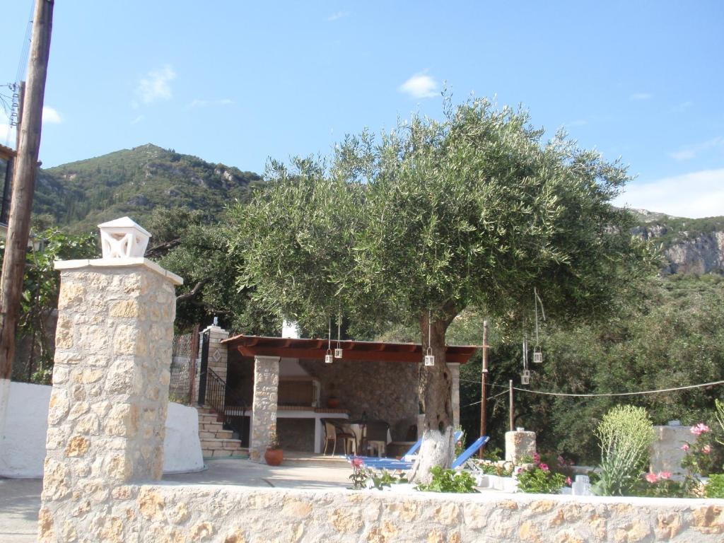 Korina Studios Paleokastritsa Bagian luar foto